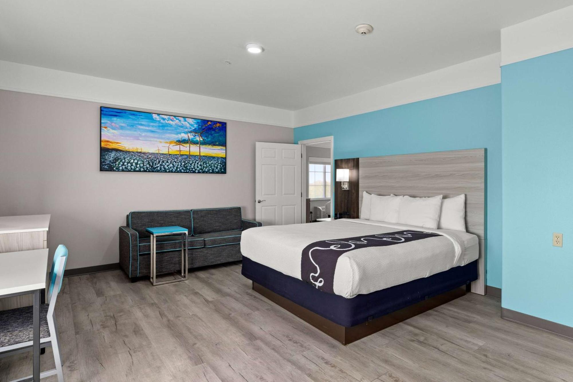 La Quinta Inn Suites By Wyndham Raymondville Harlingen Exterior photo